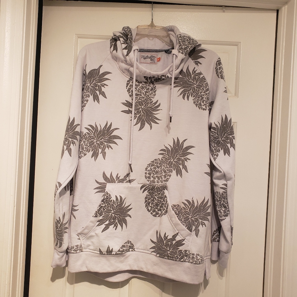 Huntington BC Hoodie Pineapple  Gray White  Sweatshirt Size M